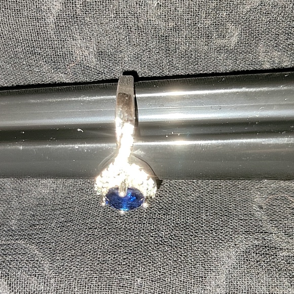 Dark Blue Sapphire Ring - Picture 3 of 9
